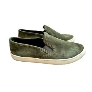 Tory burch slip on shoes